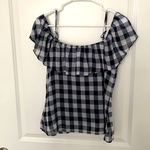 Off the shoulder checkered spaghetti strapped top